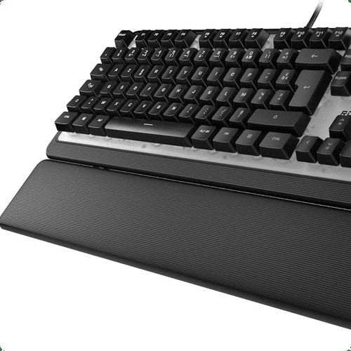 Existe-t-il des claviers spécialement conçus pour les jeux vidéo ou la saisie rapide ?